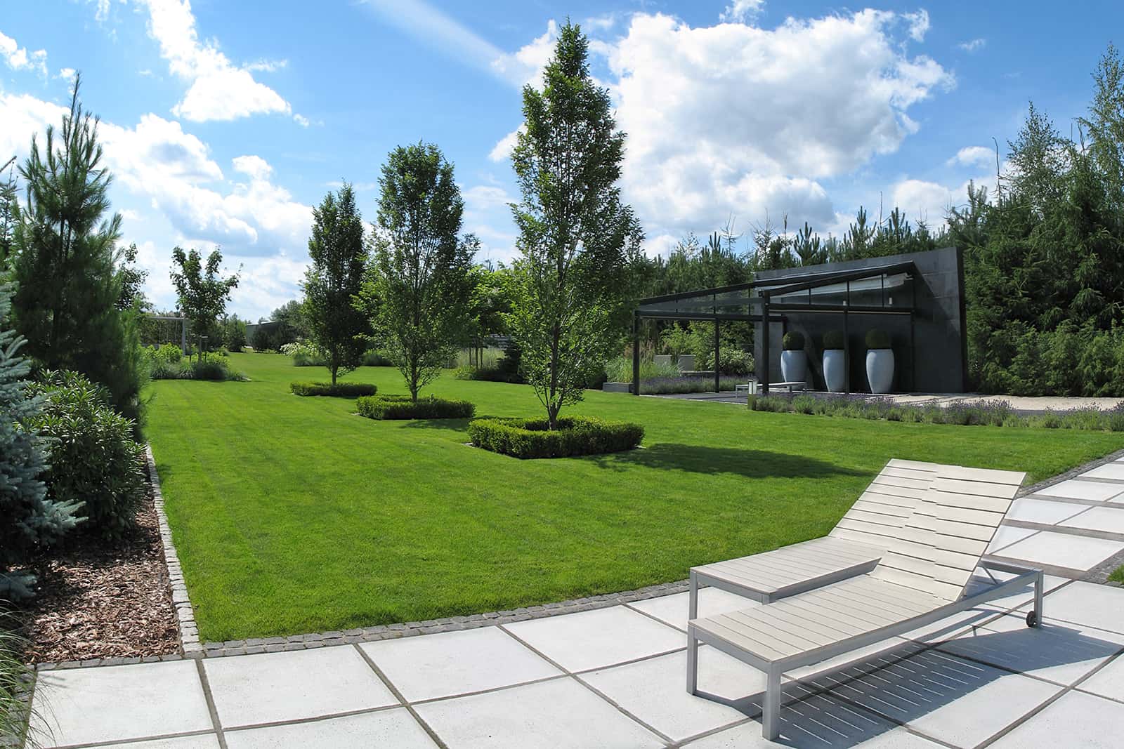Kompleksowa realizacja ogrodów Plus Garden